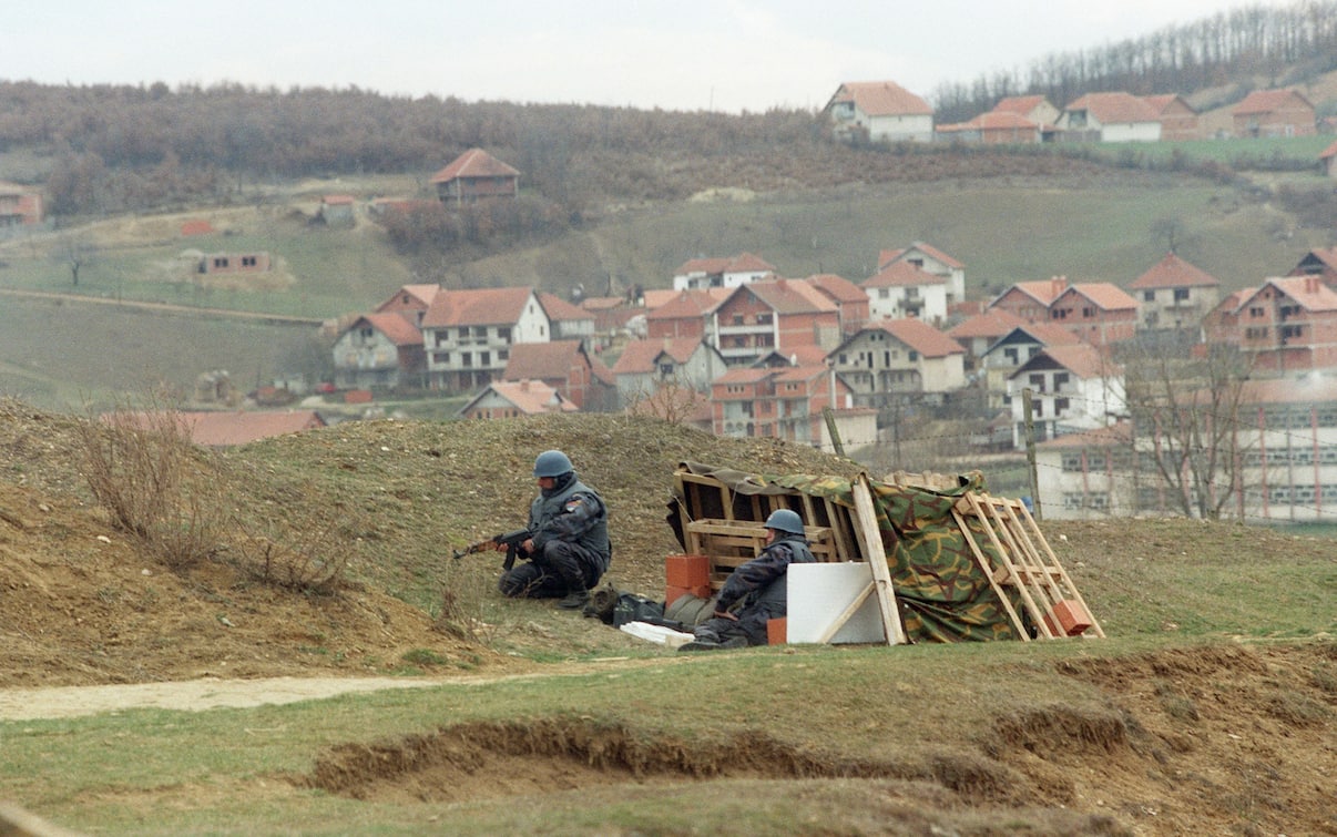 Tensione tra Serbia e Kosovo, cosa succede e perché si rischia un'altra guerra Sky TG24 Tensione tra Serbia e Kosovo, cosa succede e perché si rischia un'altra guerra Sky TG24